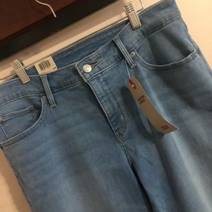 Levi’s Shaper Capri Rose Design